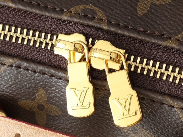 Luxury LV Handbag M24606