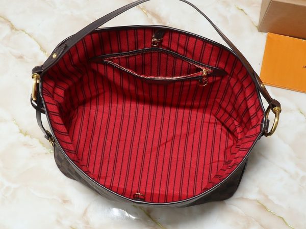 Luxury LV Handbag M50156