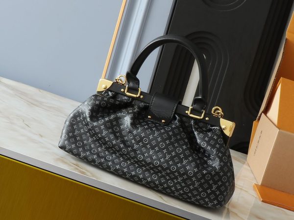 Luxury LV Handbag M46544