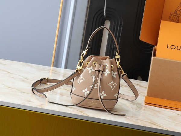 Luxury LV Handbag M82933