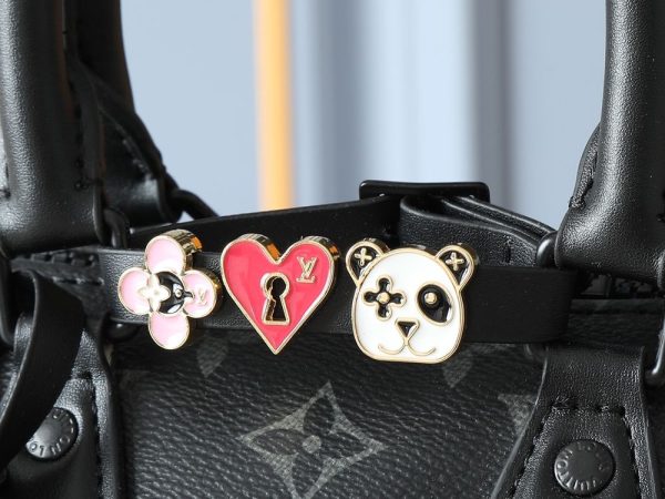 Luxury LV Handbag M24606