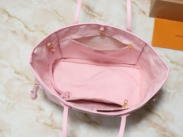Luxury LV Handbag M14210
