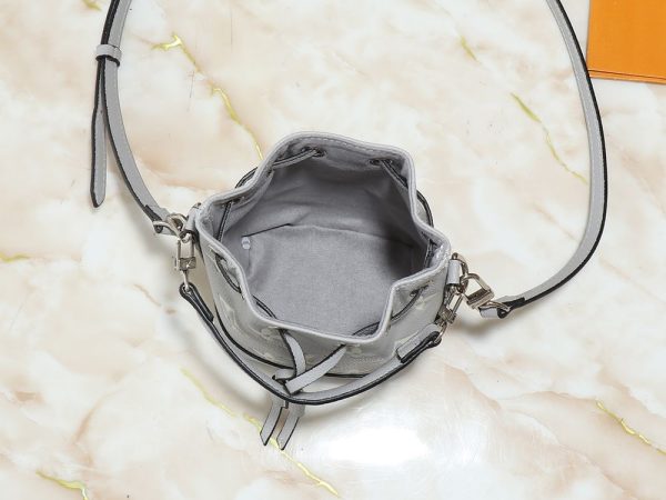Luxury LV Handbag M82933