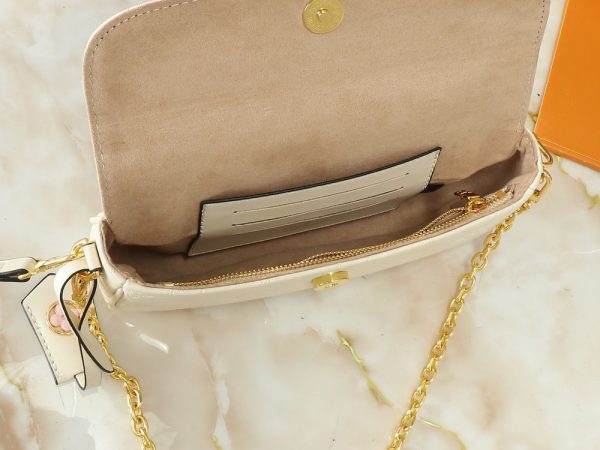 Luxury LV Handbag M11299