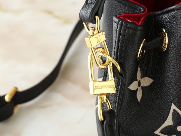 Luxury LV Handbag M82933