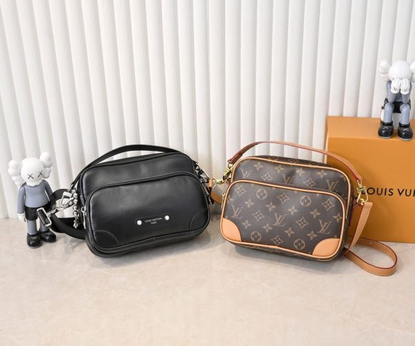 Luxury LV Handbag M14016
