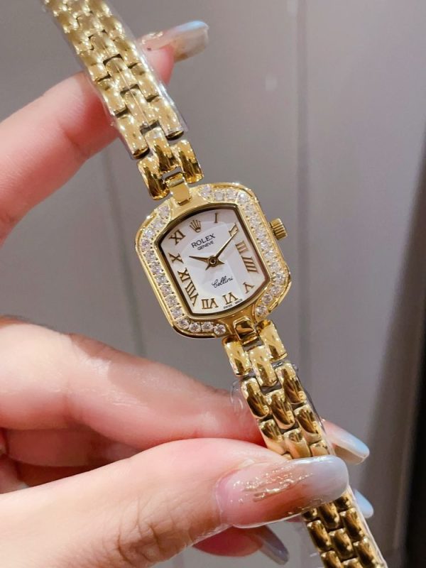 New Fashion Watch R3053