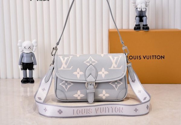 Luxury LV Handbag M46386