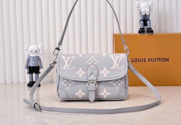 Luxury LV Handbag M46386.1