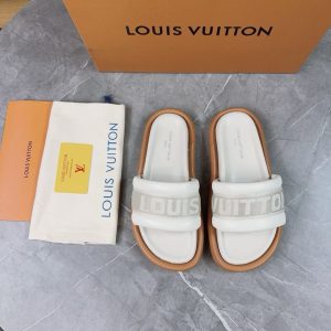 New Fashion Women Slippers 129